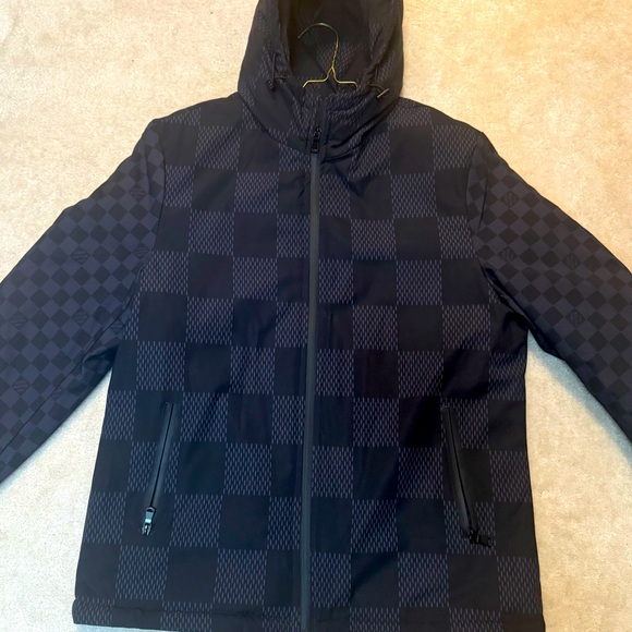 Vintage Men’s LV Damier Nylon Lightweight Parka - Picture 5 of 5